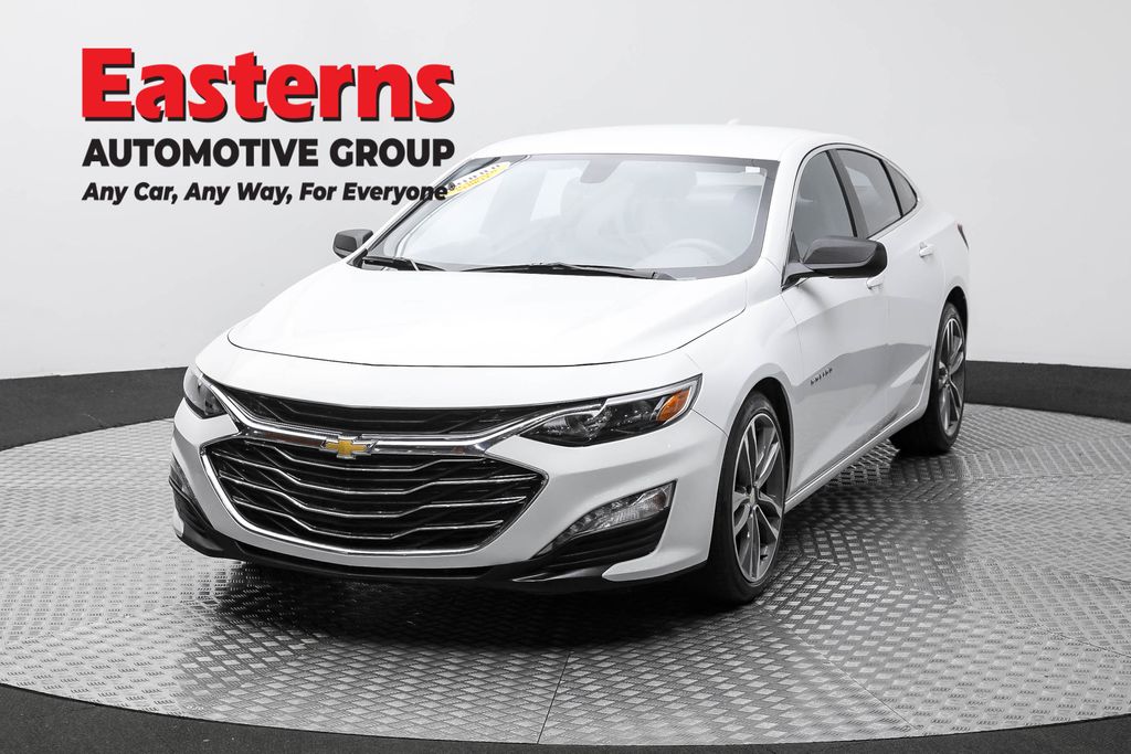Vehicle image 4 of 61