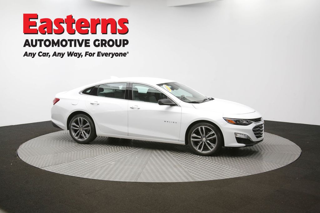 Vehicle image 10 of 61