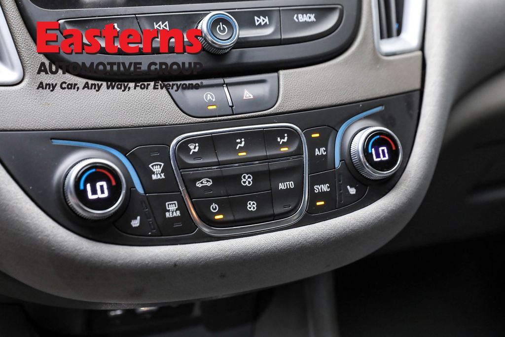 Vehicle image 54 of 61