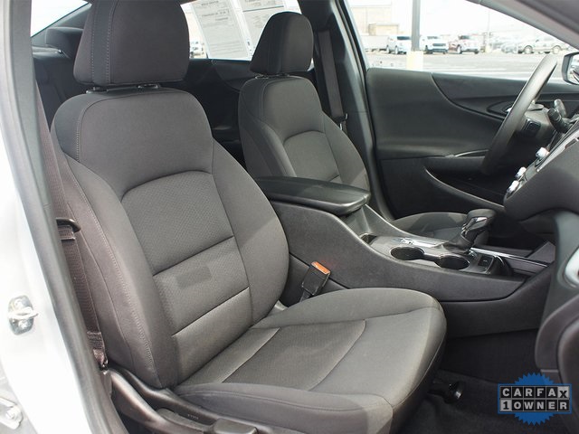 Vehicle image 13 of 28
