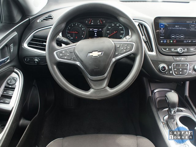 Vehicle image 17 of 28