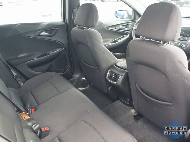 Vehicle image 14 of 28