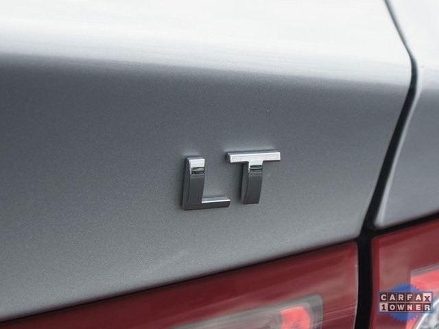 Vehicle image 27 of 28