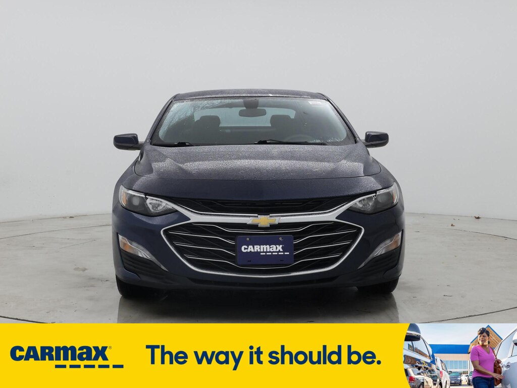 Vehicle image 2 of 27