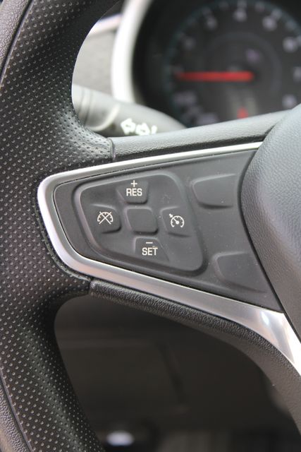 Vehicle image 15 of 21