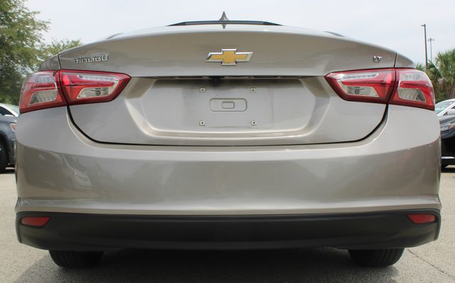 Vehicle image 6 of 21