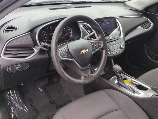 Vehicle image 18 of 32