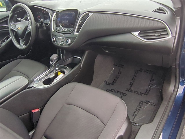 Vehicle image 19 of 32
