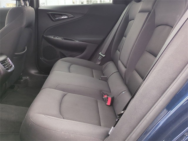 Vehicle image 14 of 32