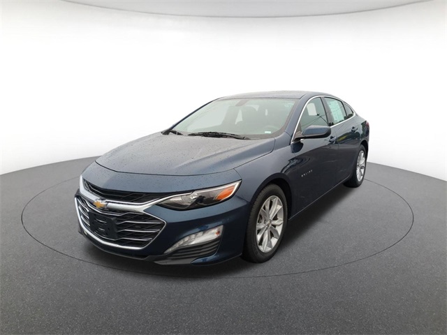 Vehicle image 2 of 32