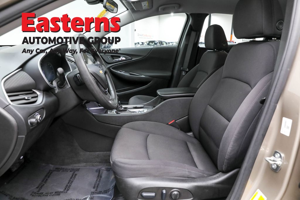 Vehicle image 45 of 61