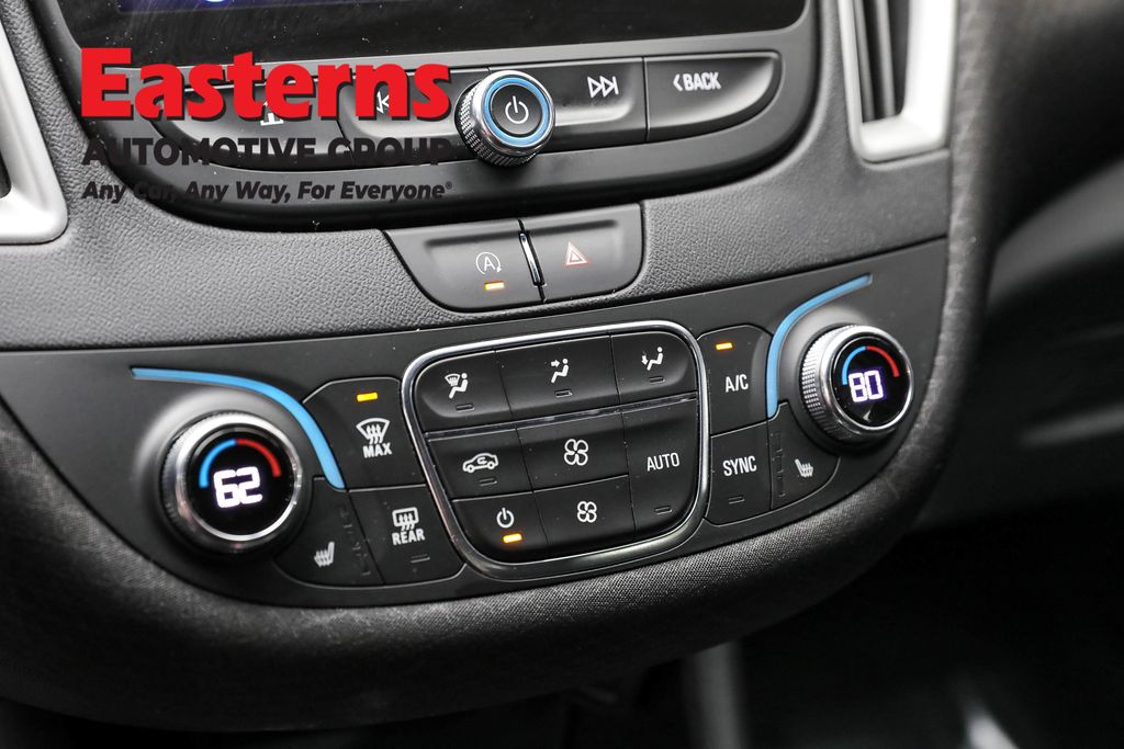 Vehicle image 59 of 61