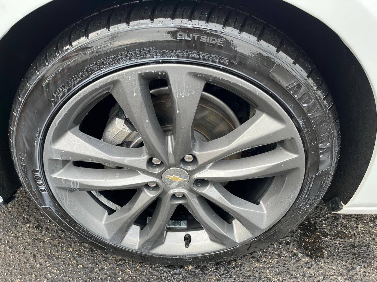 Vehicle image 29 of 45