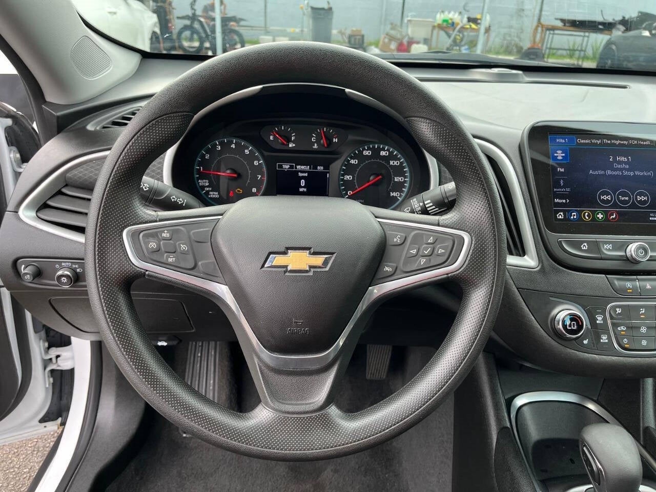 Vehicle image 26 of 45