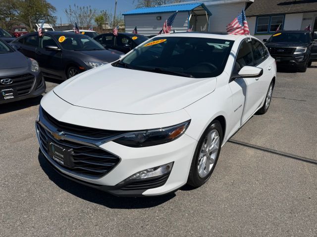 2022 Chevrolet Malibu LT Image 1 of 22