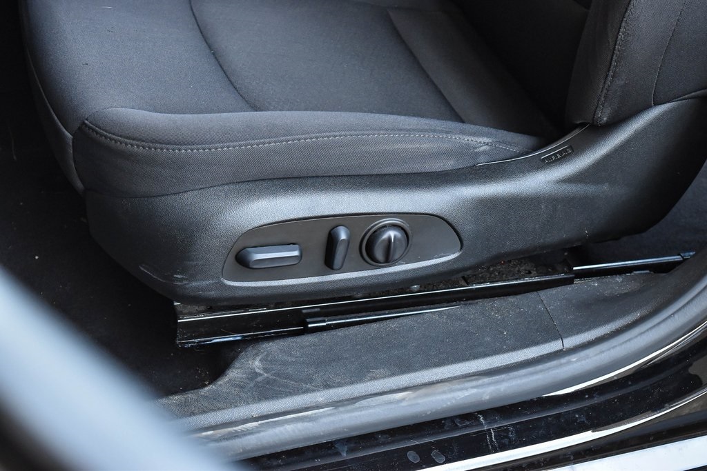 Vehicle image 29 of 38