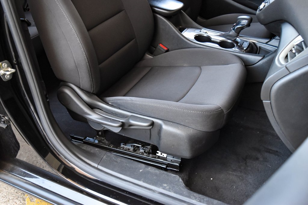 Vehicle image 14 of 38