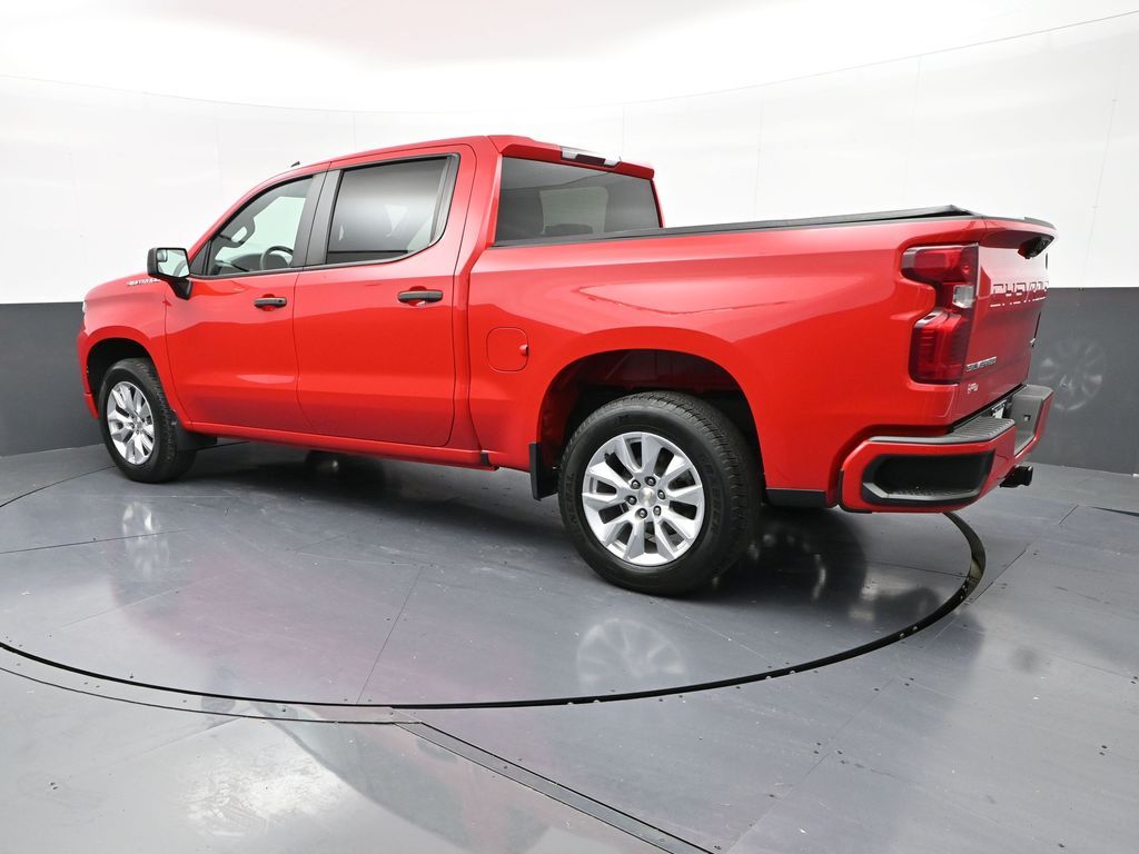 Vehicle image 22 of 32