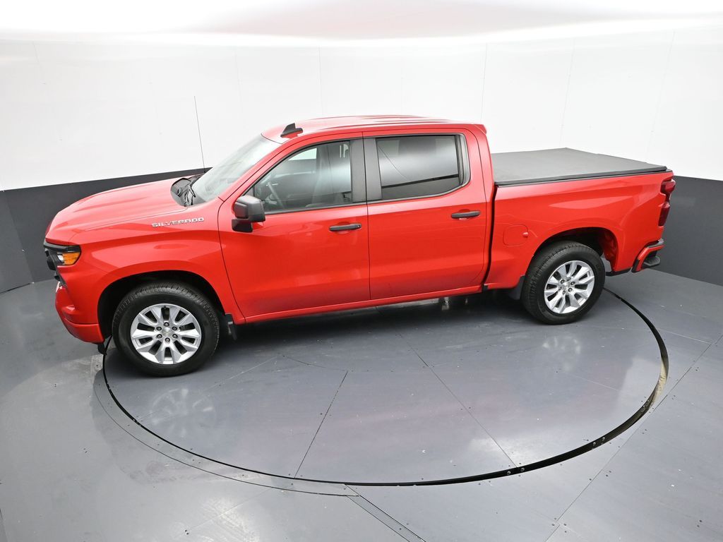 Vehicle image 1 of 32
