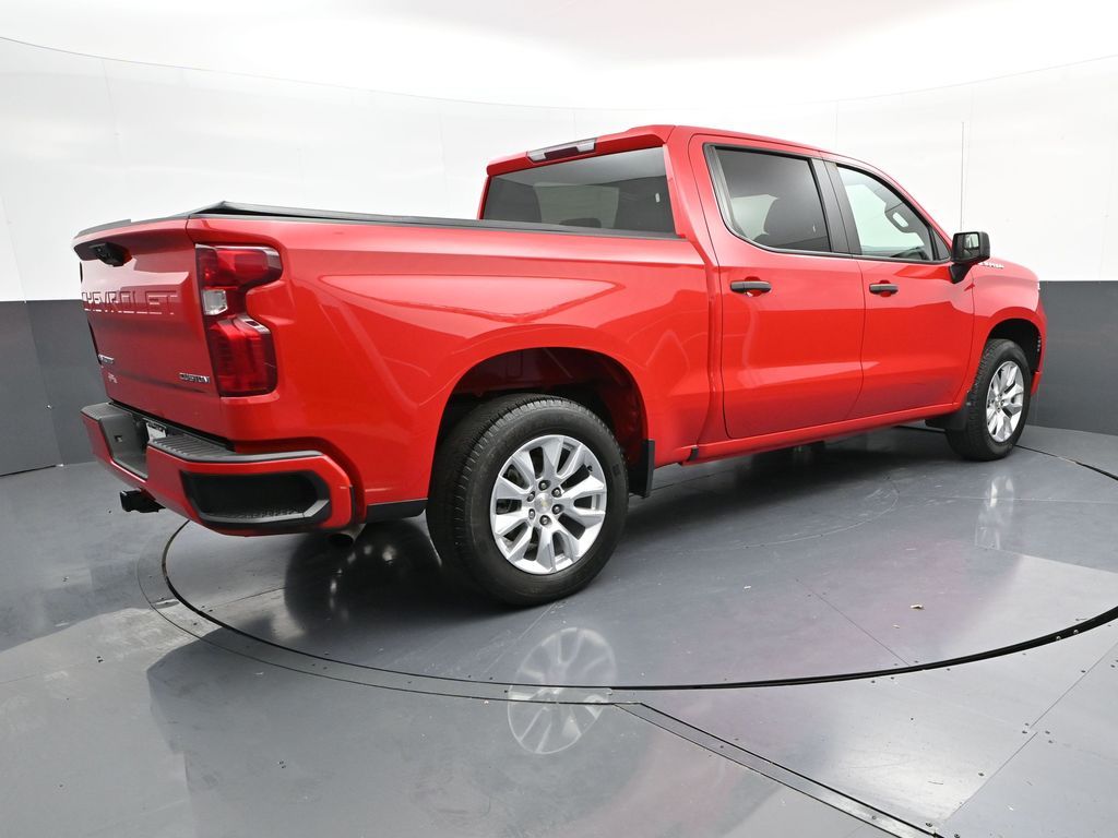 Vehicle image 17 of 32