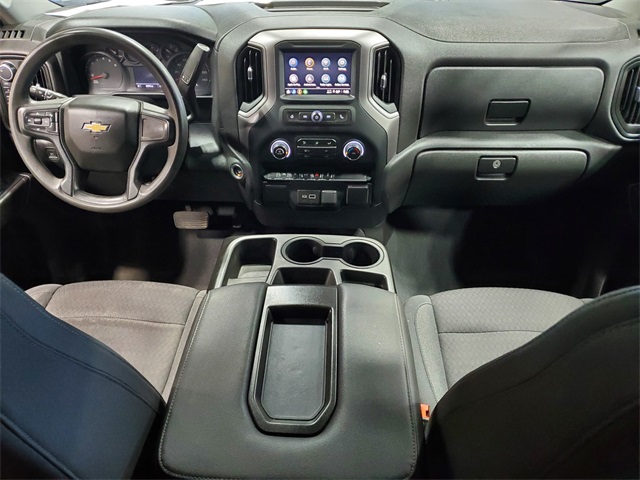 Vehicle image 25 of 30