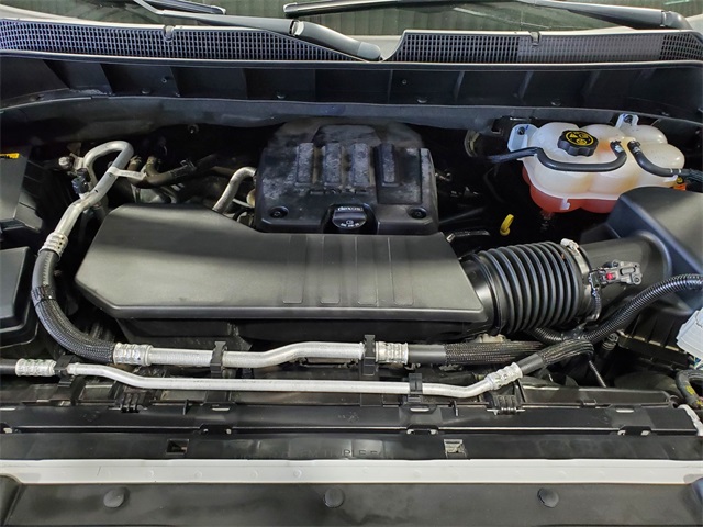 Vehicle image 10 of 30