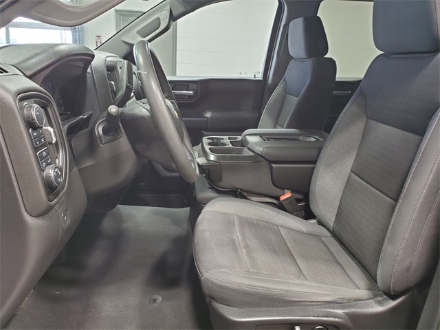 Vehicle image 15 of 30