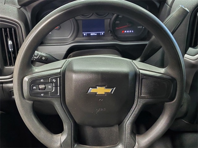 Vehicle image 19 of 30