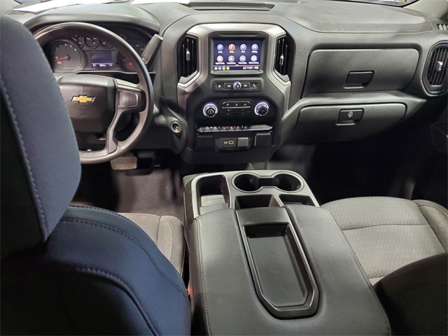 Vehicle image 24 of 30