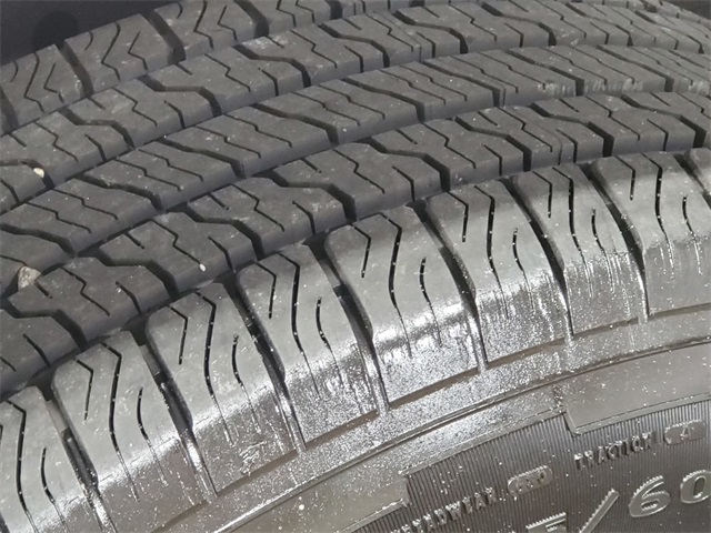 Vehicle image 27 of 30