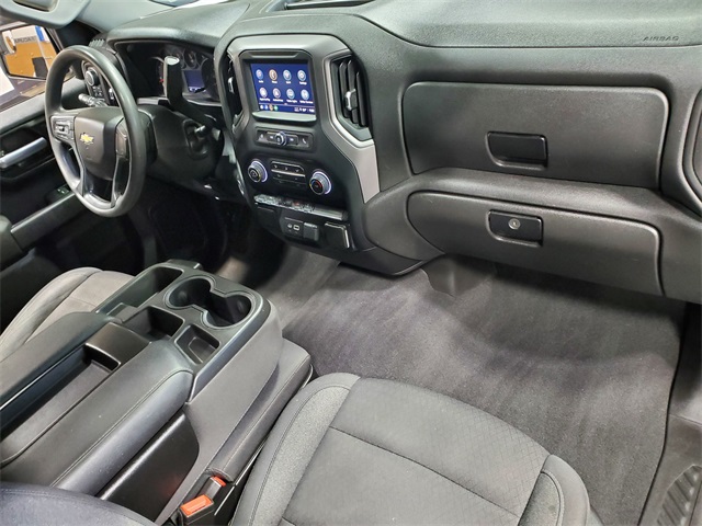 Vehicle image 18 of 30