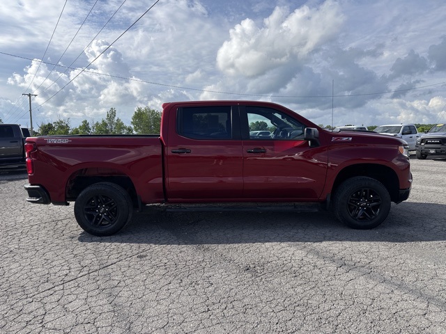 Vehicle image 4 of 21