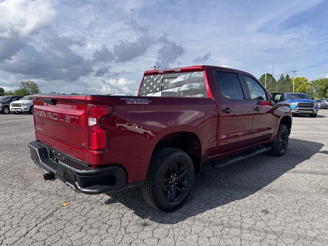 Vehicle image 5 of 21