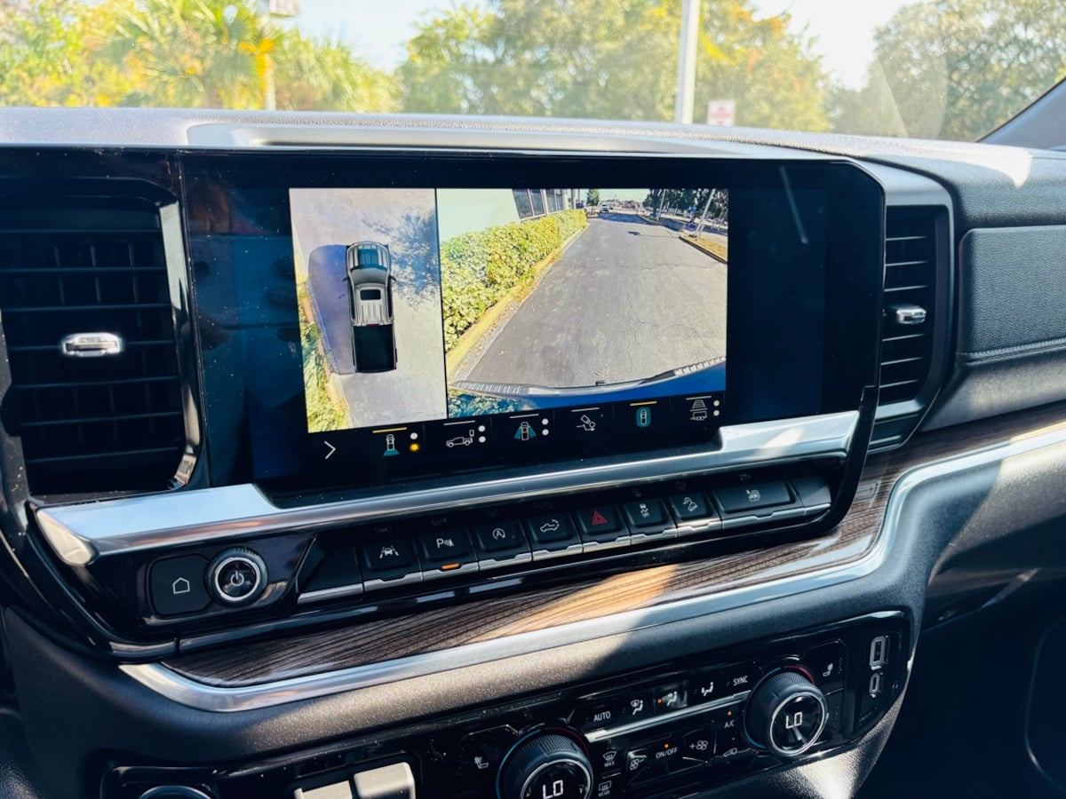 2022 Chevrolet Silverado 1500 LT Trail Boss Image 33 of 51
