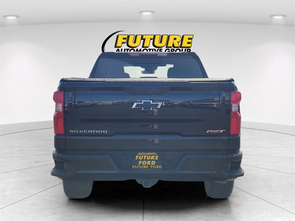 Vehicle image 7 of 25