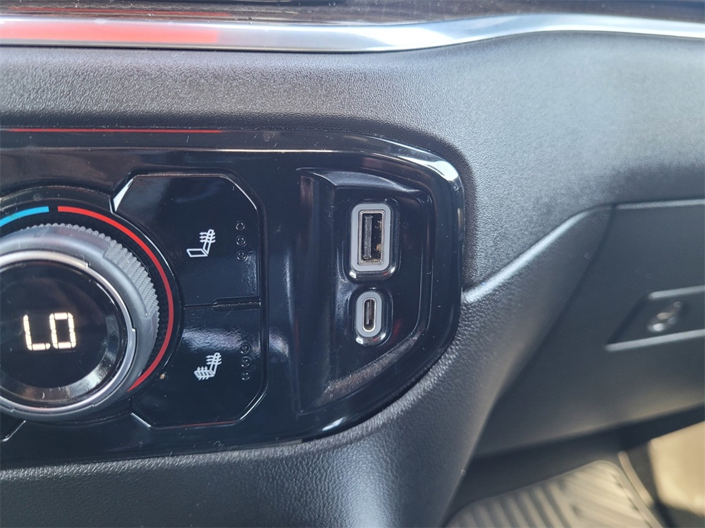 Vehicle image 25 of 25