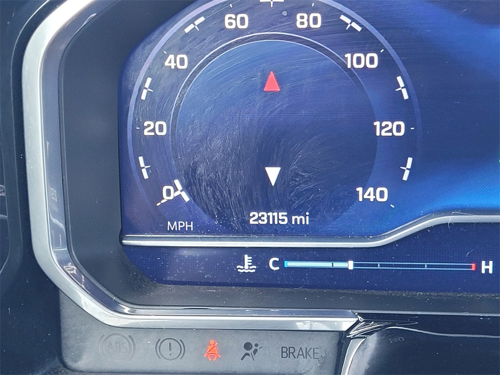 Vehicle image 17 of 25