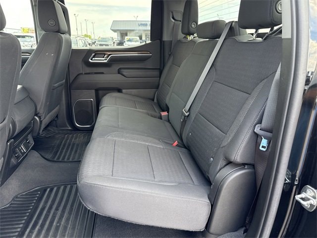 Vehicle image 12 of 24