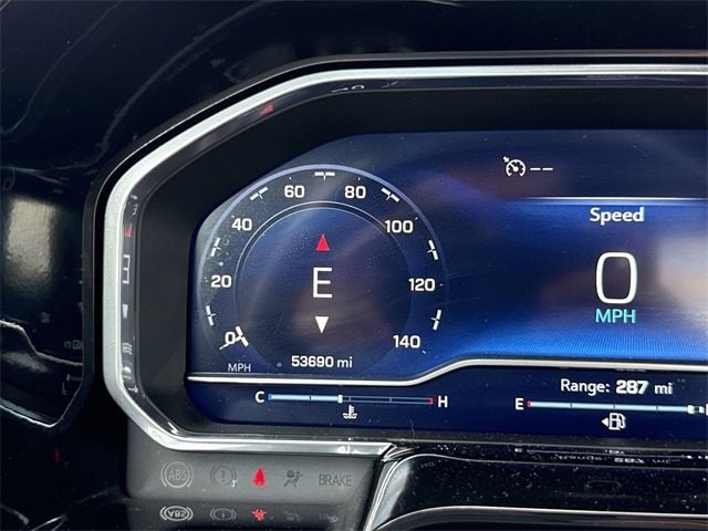 Vehicle image 17 of 24