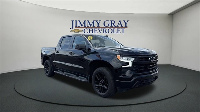 Vehicle image 3 of 24