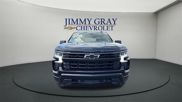 Vehicle image 2 of 24