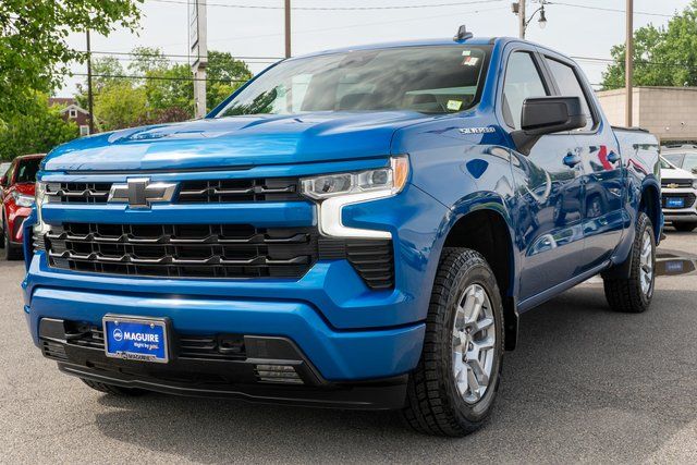 2022 Chevrolet Silverado 1500 RST Image 1 of 28