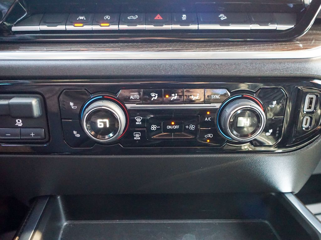 2022 Chevrolet Silverado 1500 RST Image 29 of 33