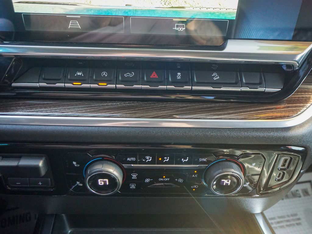 2022 Chevrolet Silverado 1500 RST Image 32 of 33