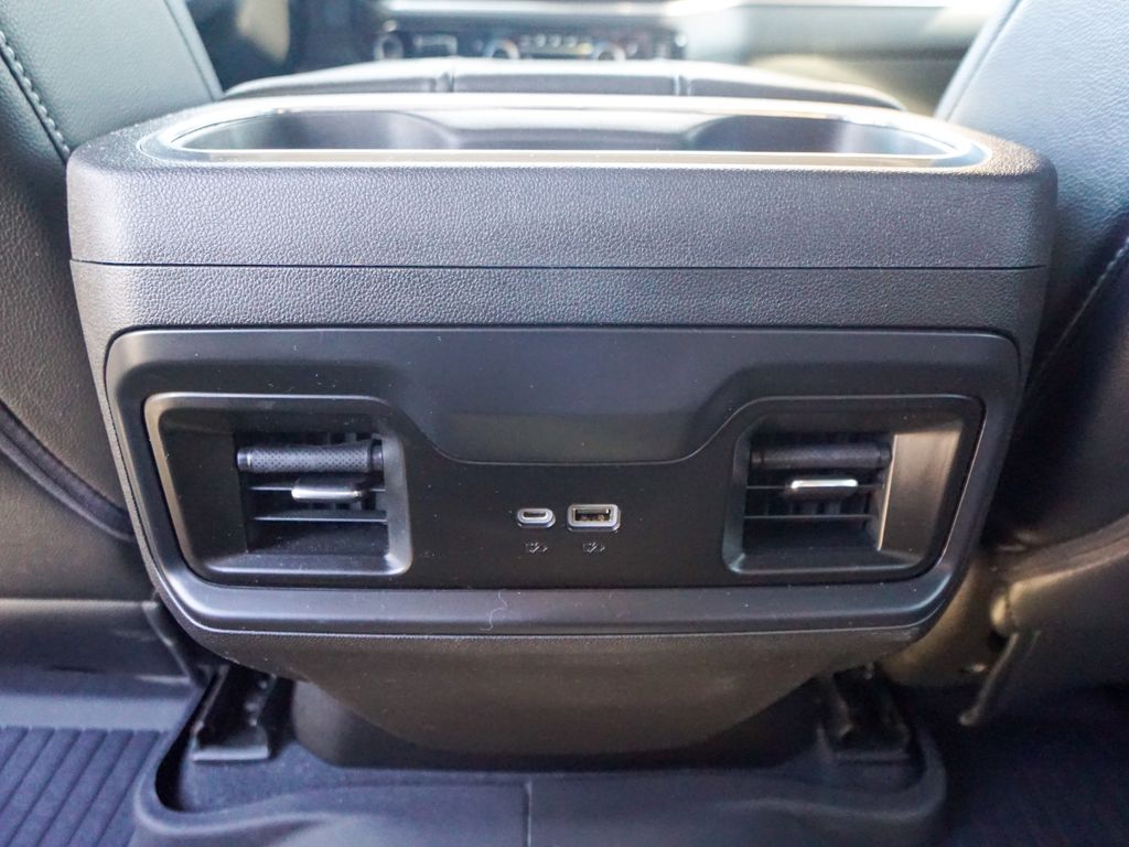 2022 Chevrolet Silverado 1500 RST Image 26 of 33