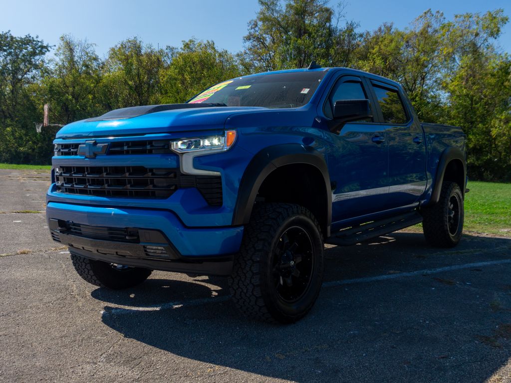 2022 Chevrolet Silverado 1500 RST Image 1 of 33