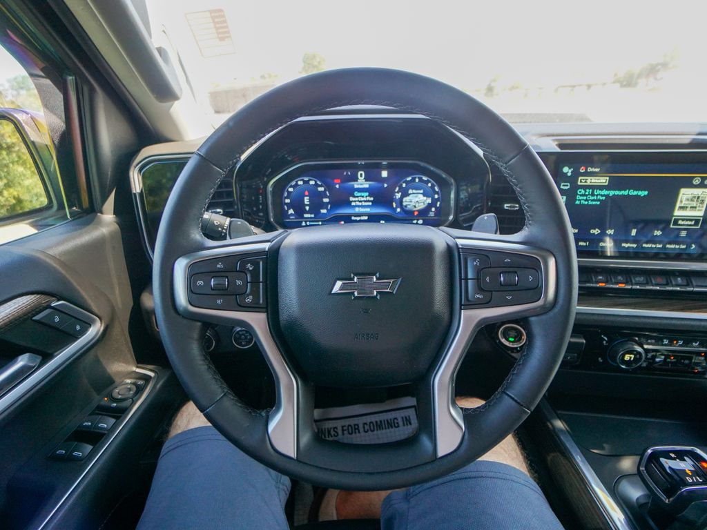 2022 Chevrolet Silverado 1500 RST Image 31 of 33