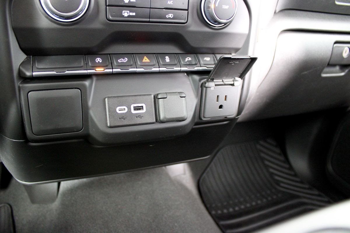 2022 Chevrolet Silverado 1500 LTD Custom Image 30 of 36