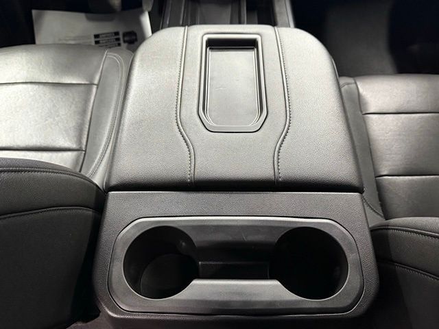 Vehicle image 47 of 59