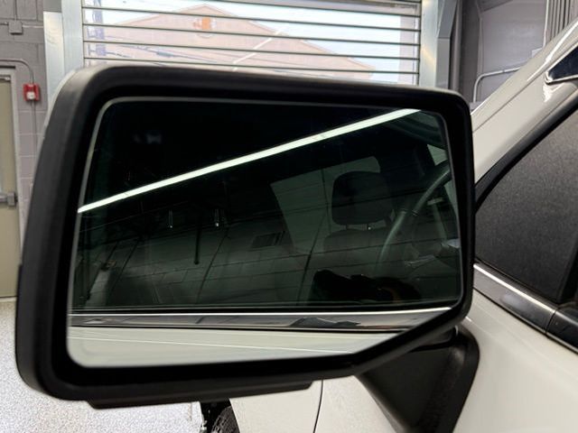 Vehicle image 19 of 59
